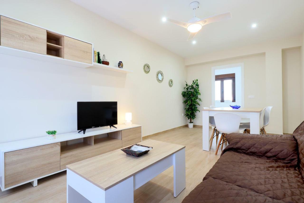19 Calle Buen Pastor Apartment *